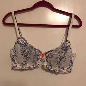 Victoria’s Secret Bra, 36 DD Unlined Demi